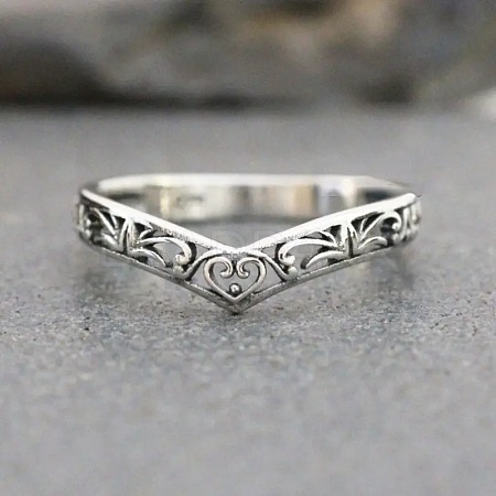 Hollow Out V-Shaped Heart Pattern Brass Finger Rings FS-WGACF43-02-1