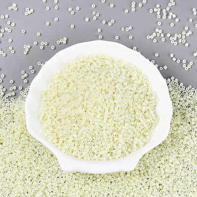 Glass Seed Beads SEED-A011-2mm-152-1
