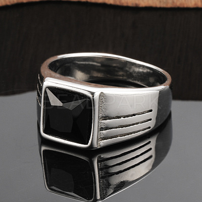 Fashionable 304 Stainless Steel Cubic Zirconia Finger Rings for Men FS-WGE7444-14-1