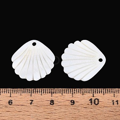 Carved Natural Freshwater Shell Pendants SHEL-T020-62A-1