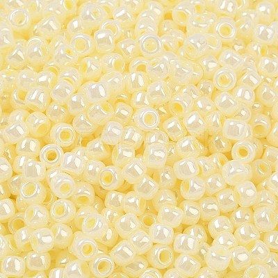 TOHO 6/0 Round Beads SEED-XTR06-0142-1