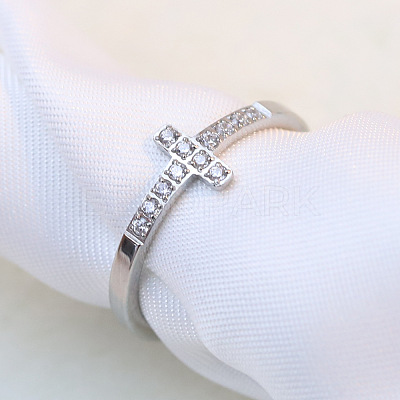 Cross Stainless Steel Micro Pave Clear Cubic Zirconia Finger Rings for Women FS-WG88B59-01-1