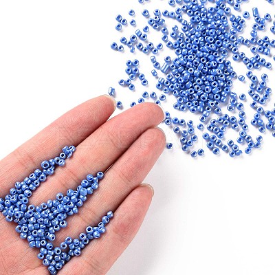 8/0 Glass Seed Beads SEED-A012-3mm-123B-1