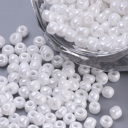 Baking Paint 8/0 Glass Seed Beads SEED-Q025-3mm-L32-1