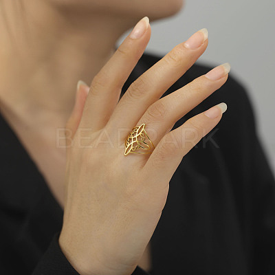 Fashionable 304 Stainless Steel Finger Rings for Women FS-WG5976D-08-1